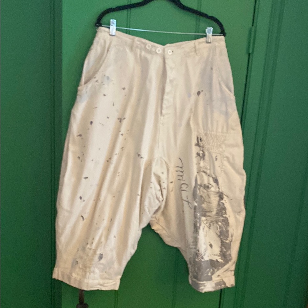 Artistic White Drop Crotch Pants with tag excellent!